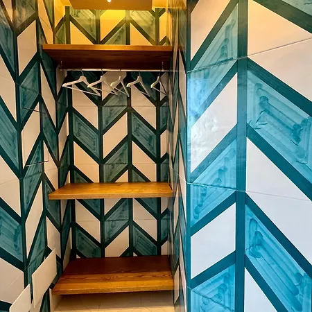 게스트하우스 Di Capua House 3*