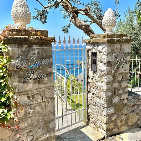 Di Capua House Guest house Massa Lubrense